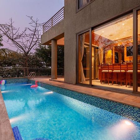The Blue Horizon By Stayvista - Featuring A Beach-View Villa With A Swimming Pool, Indoor Games, And A Relaxing Balcony Alībāg Eksteriør billede