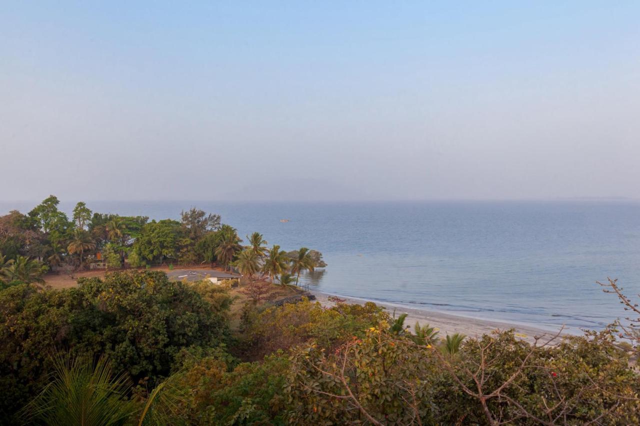 The Blue Horizon By Stayvista - Featuring A Beach-View Villa With A Swimming Pool, Indoor Games, And A Relaxing Balcony Alībāg Eksteriør billede