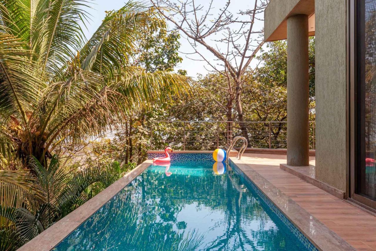 The Blue Horizon By Stayvista - Featuring A Beach-View Villa With A Swimming Pool, Indoor Games, And A Relaxing Balcony Alībāg Eksteriør billede